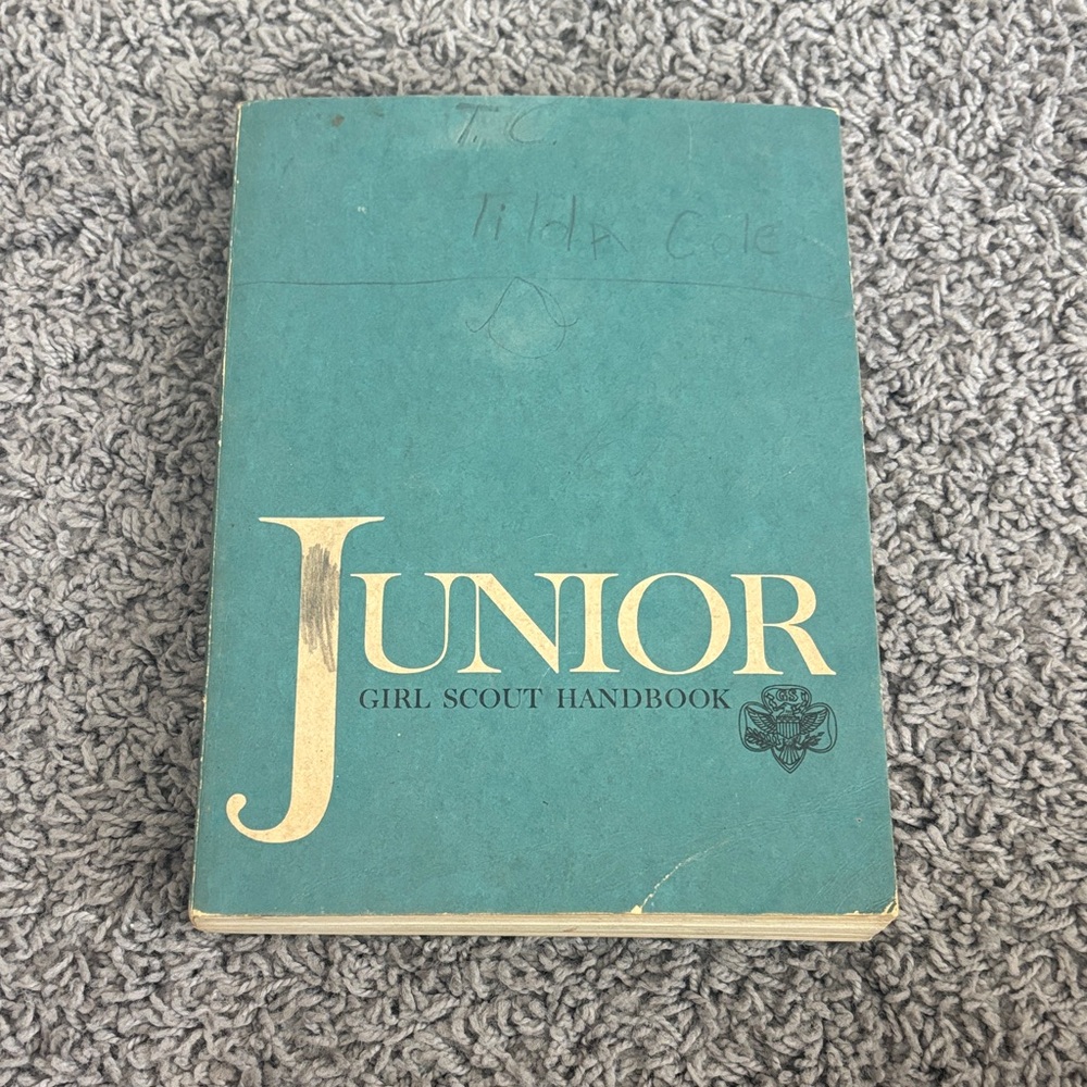 1963 Junior Girl Scout Handbook - Teal Cover